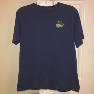 vineyard vines t shirt